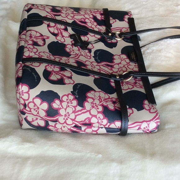 Radley London Handbag Tote                    NWT - Picture 2 of 8